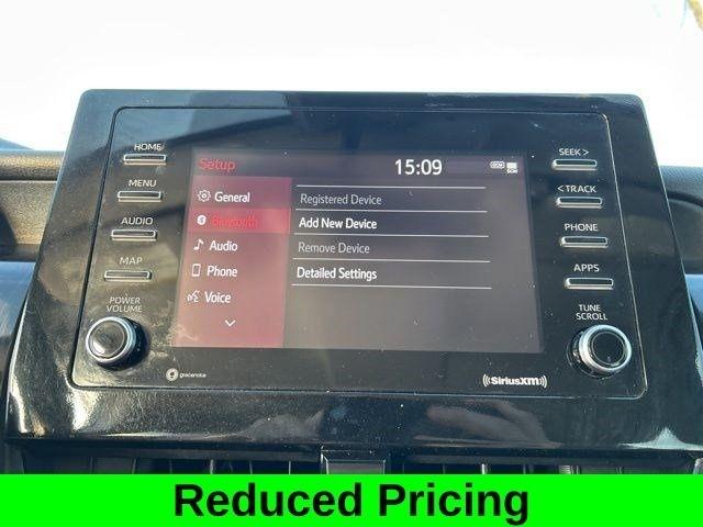 Toyota Camry SE 2022