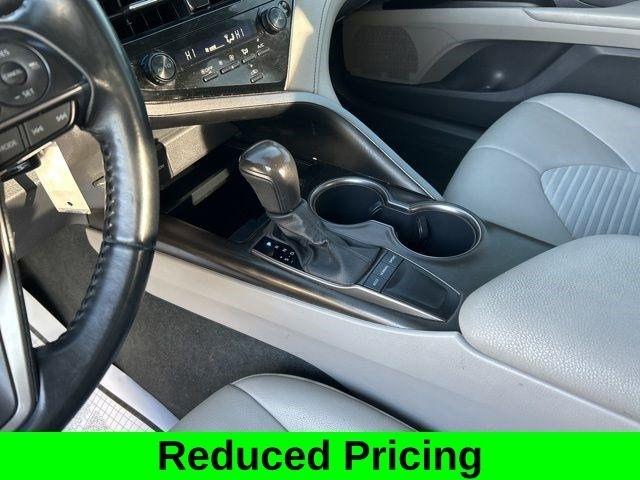 Toyota Camry SE 2022