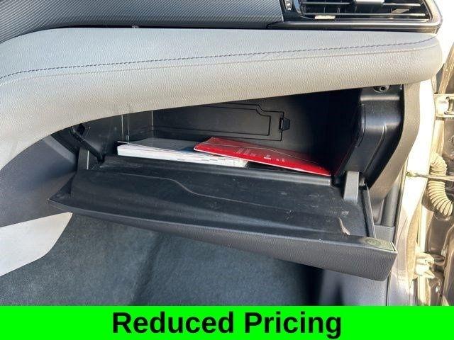 Toyota Camry SE 2022