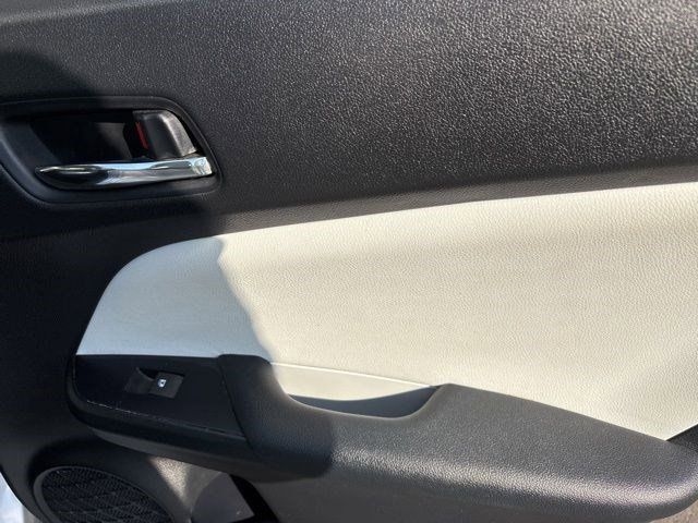 Toyota Prius Two 2016