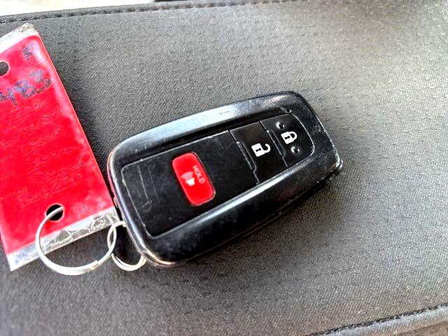 Toyota Prius Two 2016