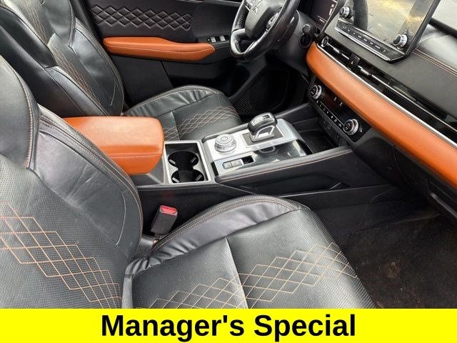 Mitsubishi Outlander SEL 4WD 2022