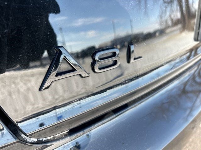 Audi A8  2022