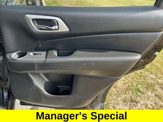 Nissan Pathfinder SL 4WD 2020