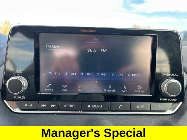 Nissan Sentra S 2024