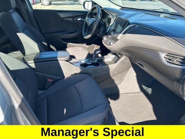 Chevrolet Malibu  2023