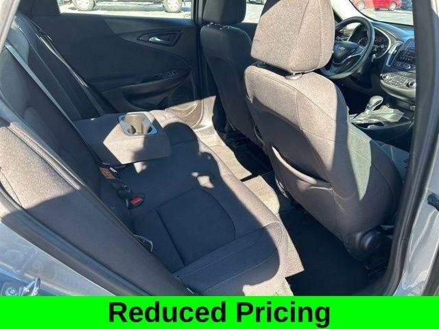 Chevrolet Malibu  2023