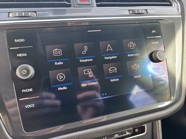 Volkswagen Tiguan  2021