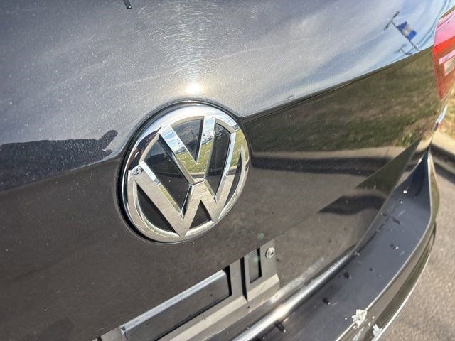 Volkswagen Tiguan  2021