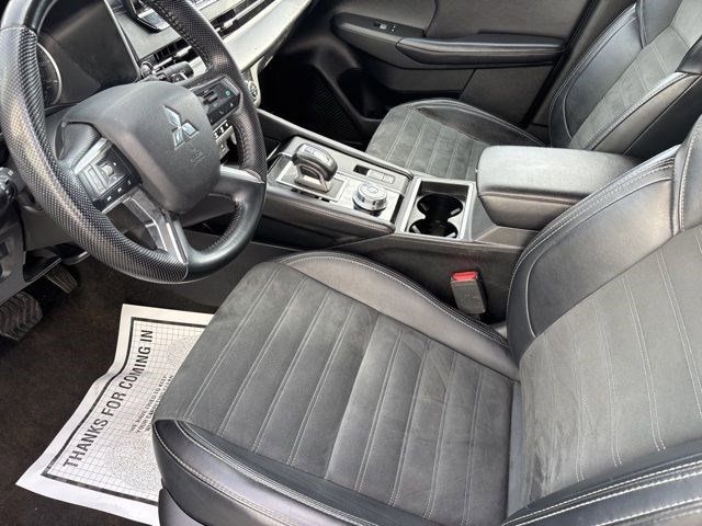 Mitsubishi Outlander SE 2024