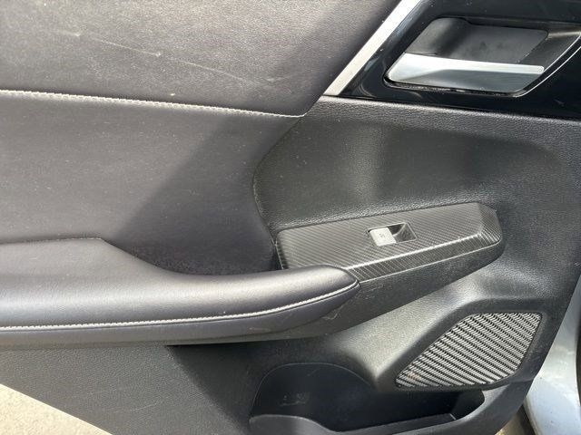 Mitsubishi Outlander SE 2024