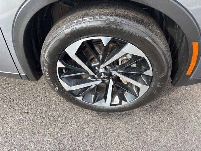 Mitsubishi Outlander SE 2024