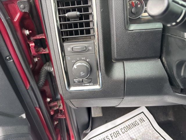 RAM 1500 Sport Crew Cab 4WD 2018