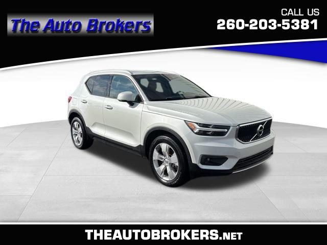 2021 Volvo XC40 Momentum