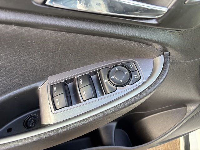 Chevrolet Malibu  2023