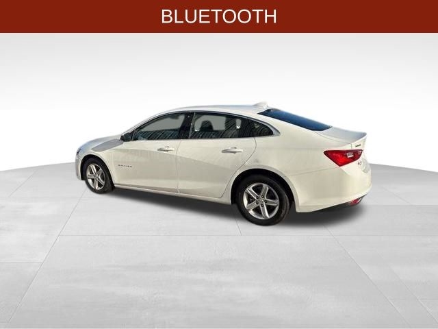 Chevrolet Malibu  2023