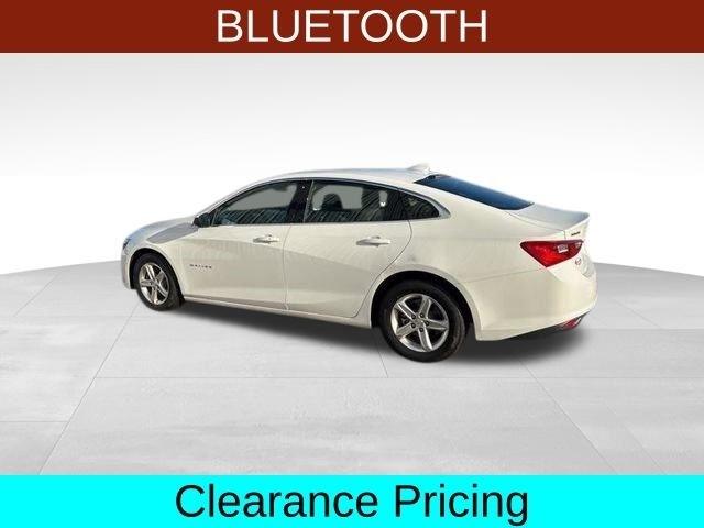 Chevrolet Malibu  2023