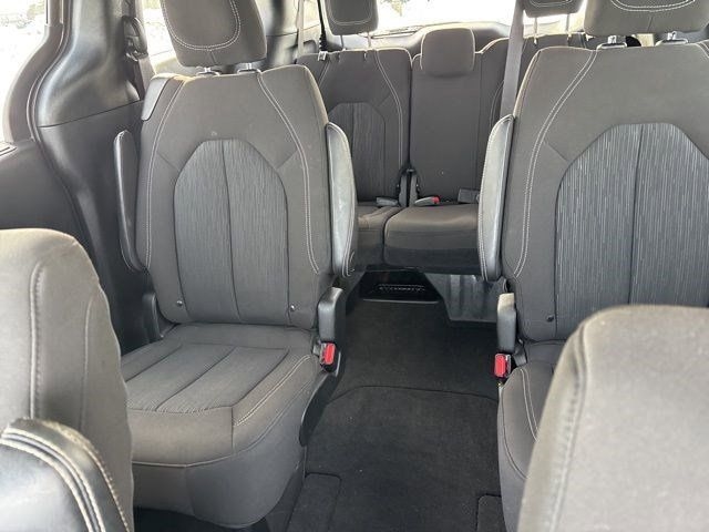 Chrysler Pacifica Touring 2022