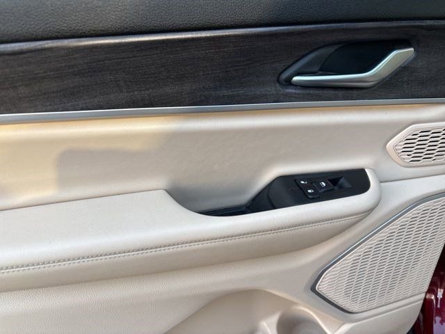 Jeep Grand Cherokee L Limited 4WD 2021