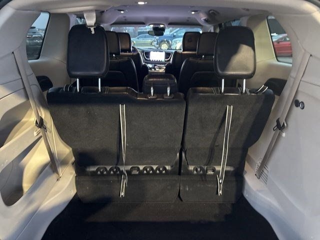 Chrysler Pacifica Touring L 2023