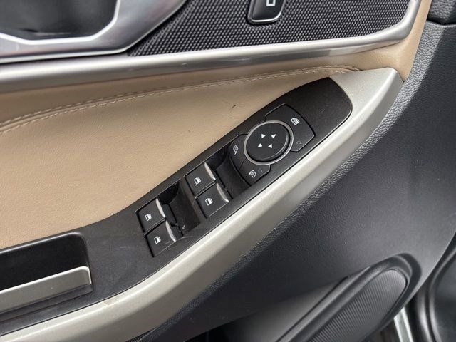 Ford Explorer XLT 4WD 2022