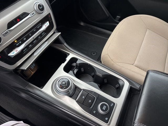 Ford Explorer XLT 4WD 2022