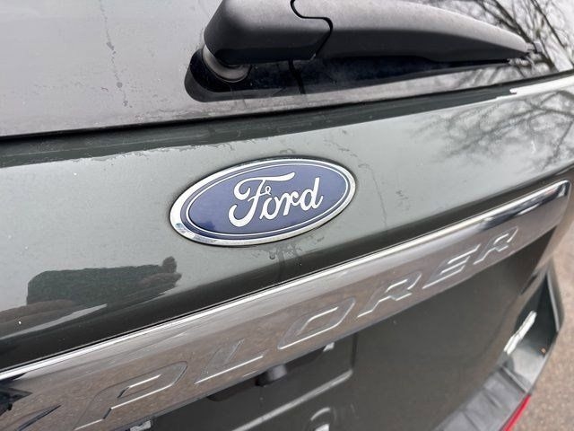 Ford Explorer XLT 4WD 2022