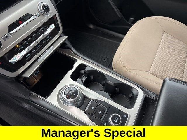 Ford Explorer XLT 4WD 2022