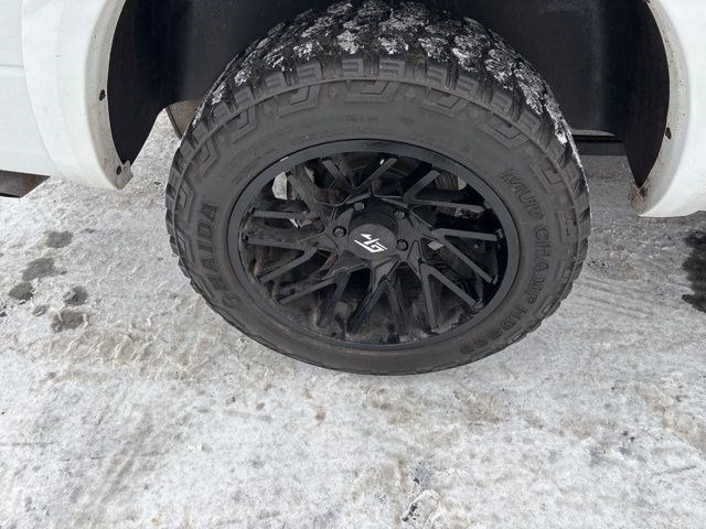 RAM 1500 SLT Crew Cab 4WD 2017