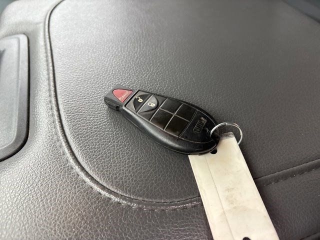 RAM 1500 SLT Crew Cab 4WD 2017