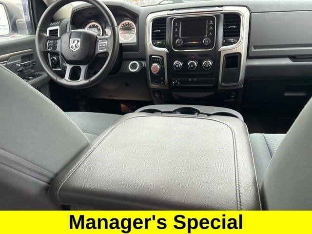 RAM 1500 SLT Crew Cab 4WD 2017