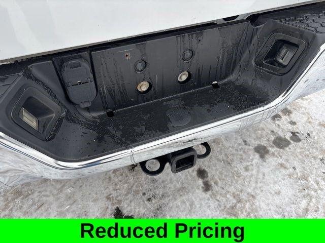 RAM 1500 SLT Crew Cab 4WD 2017