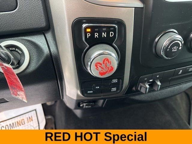 RAM 1500 SLT Crew Cab 4WD 2017