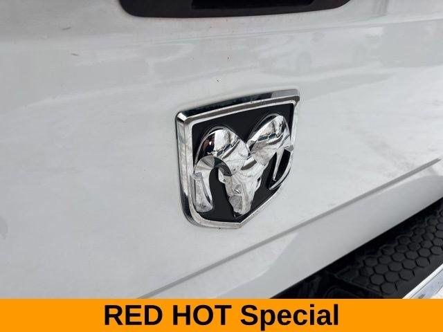 RAM 1500 SLT Crew Cab 4WD 2017