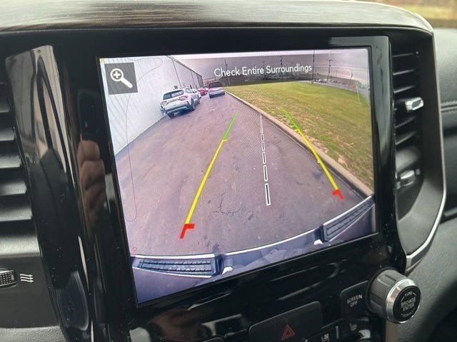 RAM 1500 Laramie Crew Cab 4WD 2020