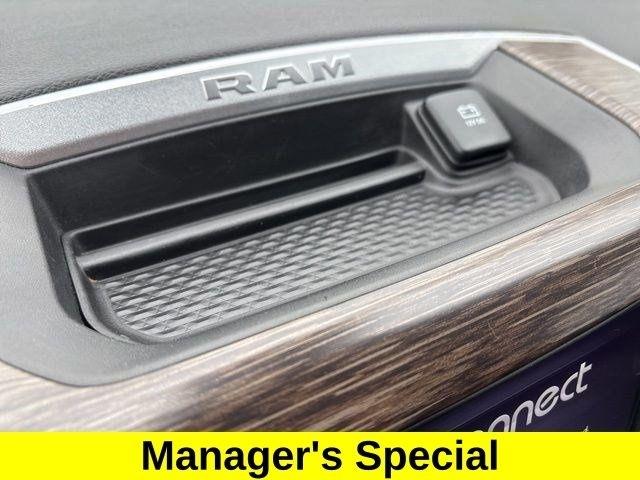 RAM 1500 Laramie Crew Cab 4WD 2020