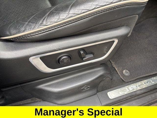 RAM 1500 Laramie Crew Cab 4WD 2020