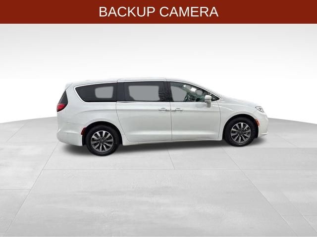 Chrysler Pacifica Hybrid Touring L 2022