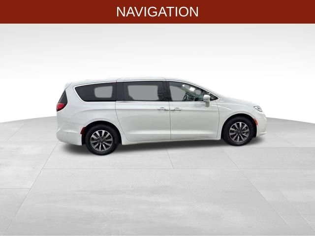 Chrysler Pacifica Hybrid Touring L 2022