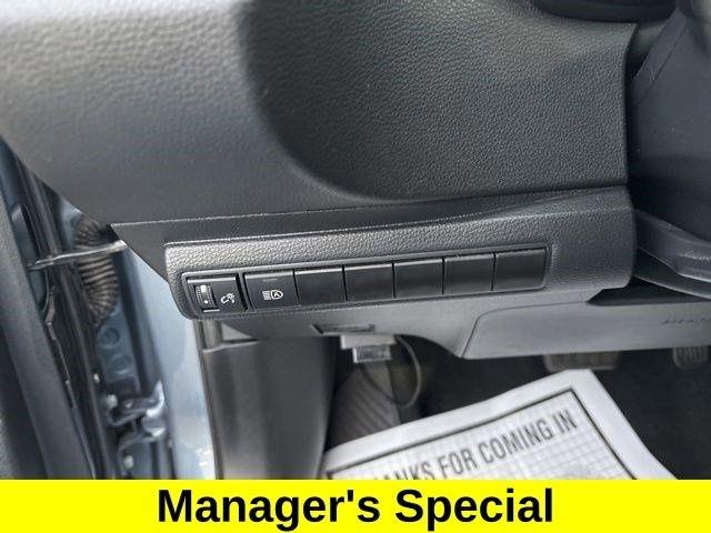 Toyota Corolla LE 2023