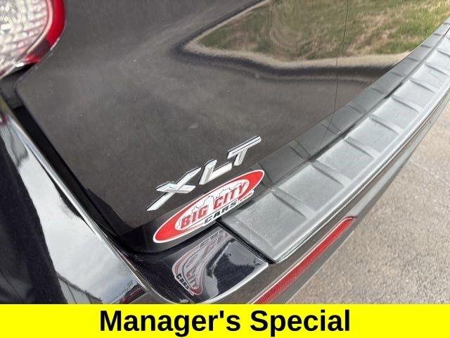 Ford Explorer XLT 2022