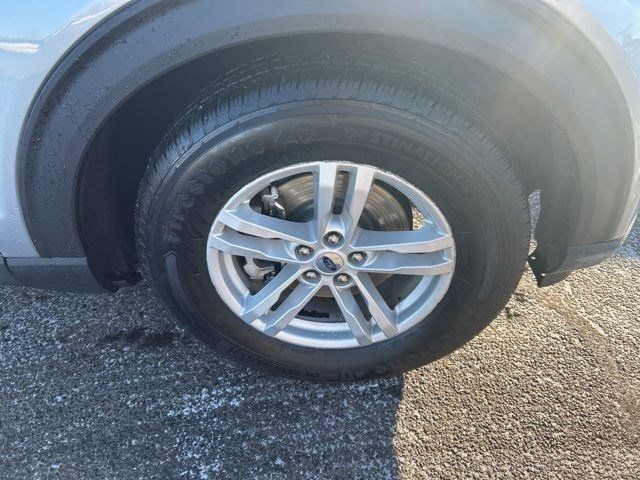 Ford Explorer XLT 2023