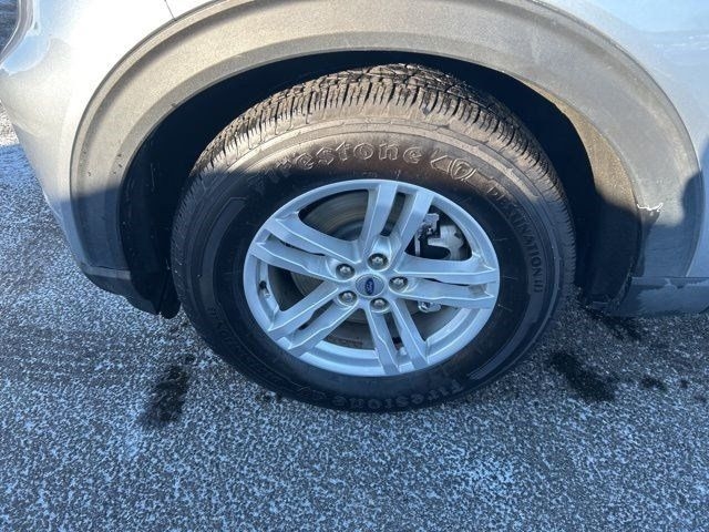 Ford Explorer XLT 2023