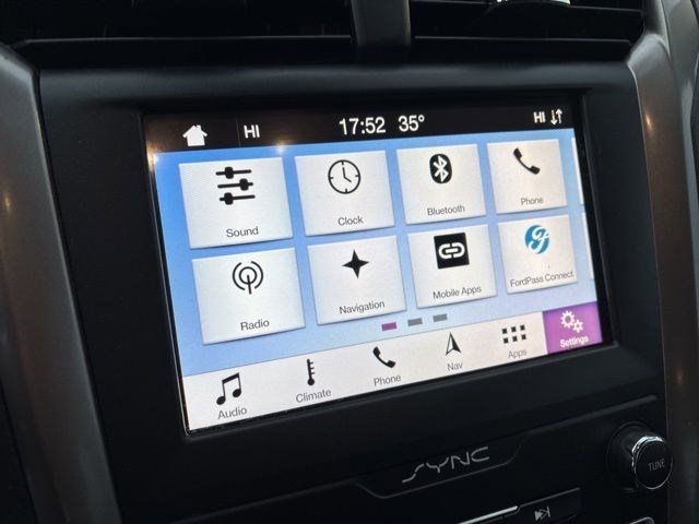 Ford Fusion Hybrid SE 2019