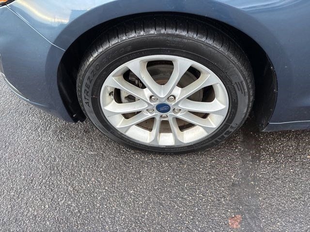 Ford Fusion Hybrid SE 2019