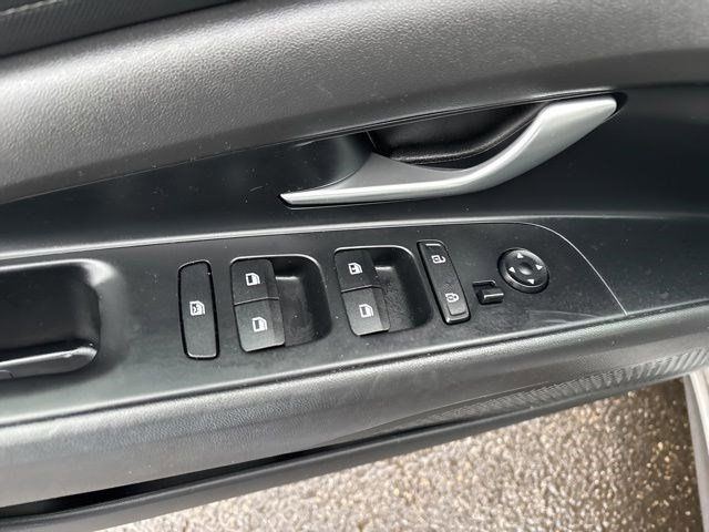 Hyundai Elantra SE 2023