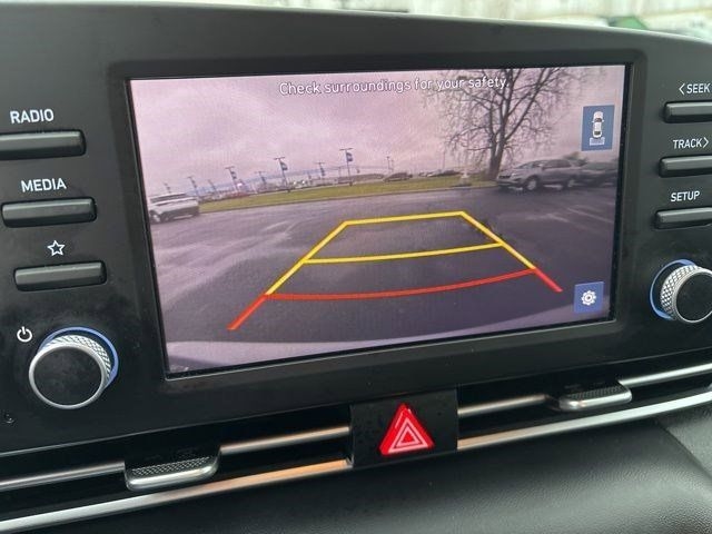 Hyundai Elantra SE 2023