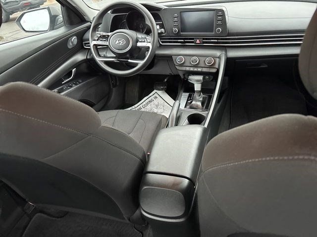 Hyundai Elantra SE 2023