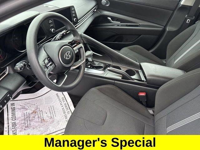 Hyundai Elantra SE 2023