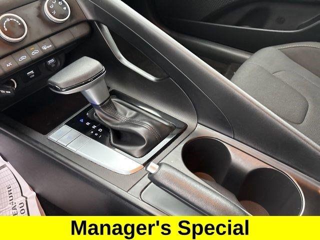 Hyundai Elantra SE 2023